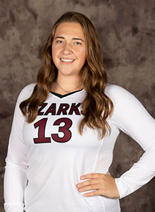 Lynnae Grus head Shot